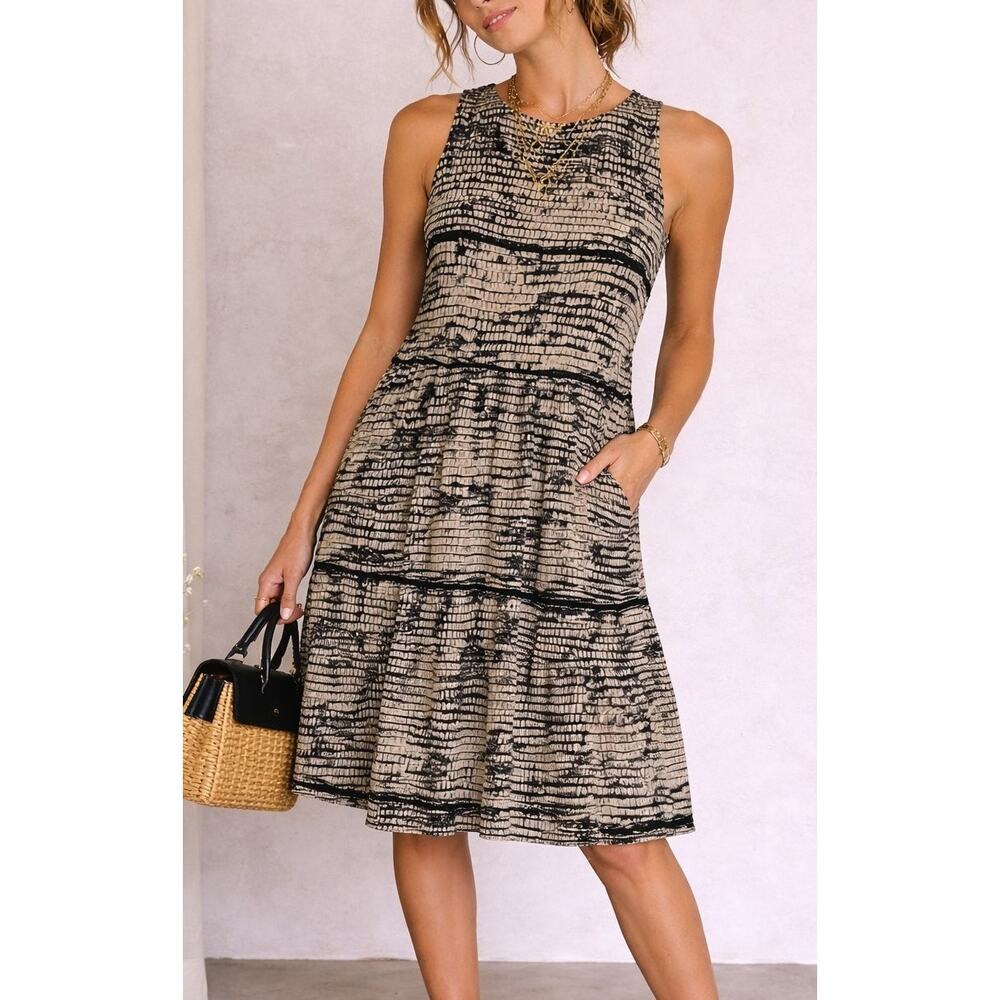 VTG Searle Tiered Shift Dress Size 6 Black Boho Earthy Resort Minimal Coastal